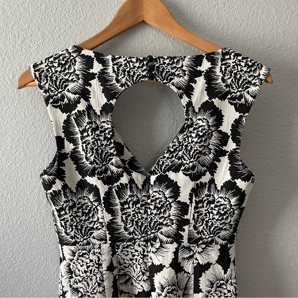 Plenty by Tracy Reese Black and White Floral Sheath Dress Size 4 - Picture 8 of 10